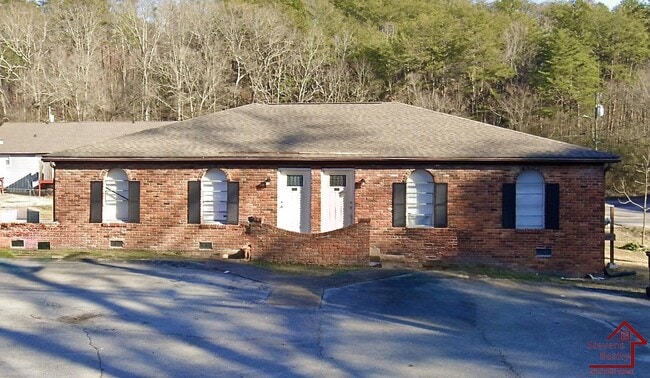 Building Photo - 4380 Delashmitt Rd