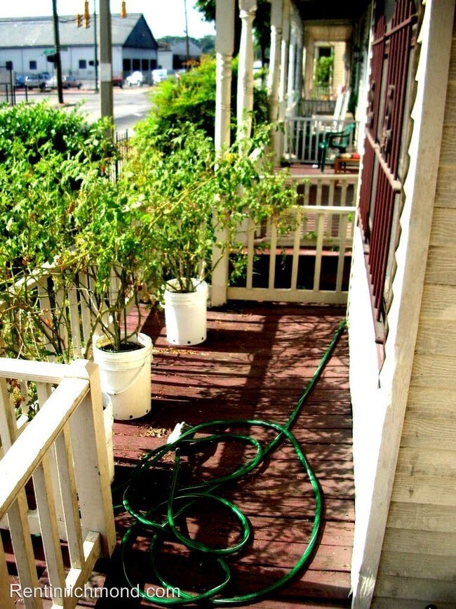 Foto del edificio - 10 S Robinson St