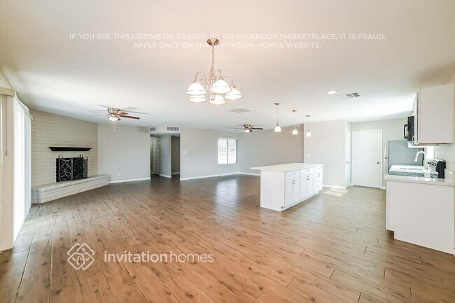 Building Photo - 4701 W Lupine Ave