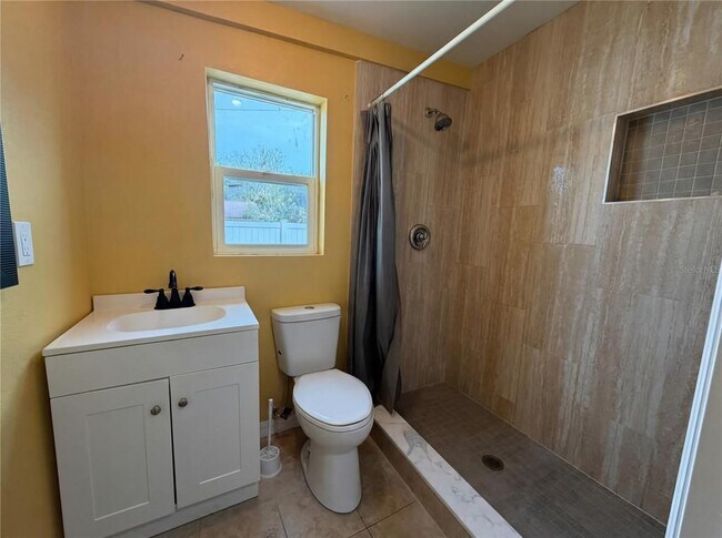 Foto del edificio - 1205 Ave I