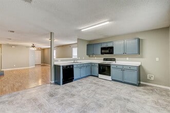 Building Photo - 9208 Glen Falls Ln