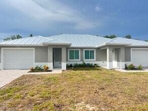Building Photo - 4414 Douglas Ln