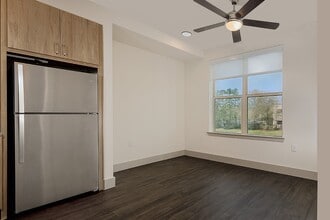 Building Photo - 8900 Six Pines Dr