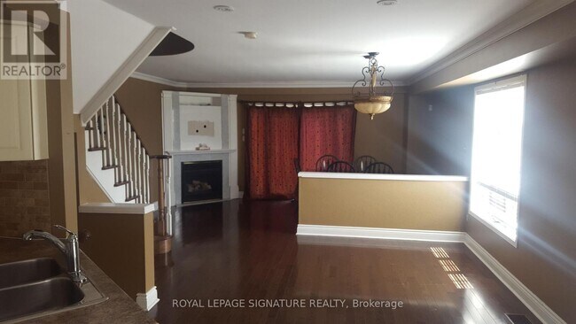 Building Photo - 5456 Tree Crest Ct