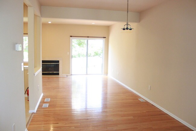 Building Photo - 29 Summerhill Dr