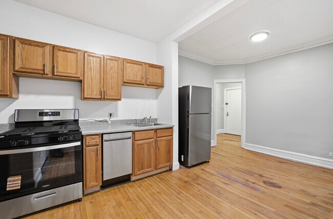 Foto del edificio - 2336 W Addison St