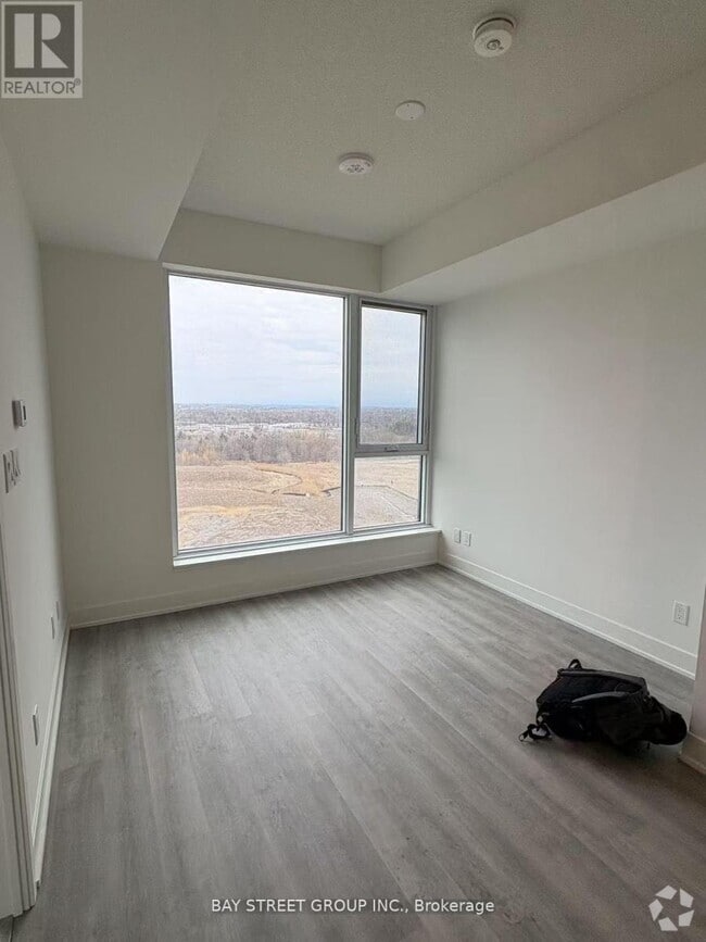 Building Photo - 56-1056 Andre de Grasse St