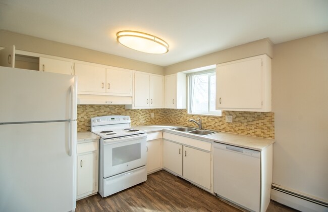 Foto del edificio - 8220 W 16th Pl