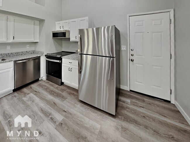 Foto del edificio - 9447 Culberson St