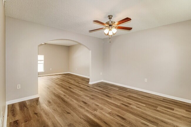 Foto del edificio - 6510 Hillview Rd