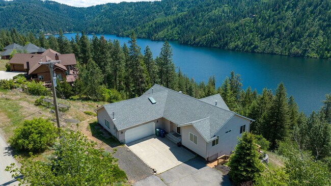 Building Photo - 3700 E Fernan Hill Rd