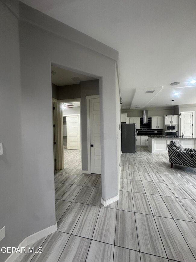 Building Photo - 13104 Red Cove