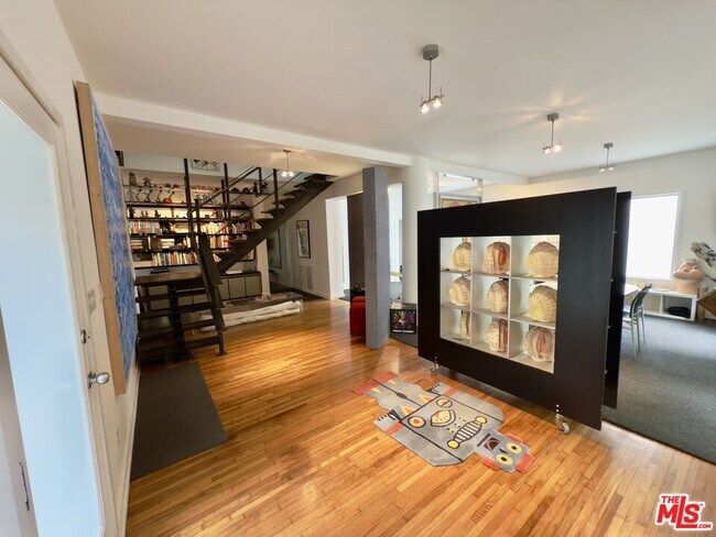 Foto del edificio - 2714 4th St