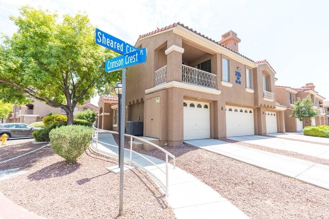 Foto del edificio - Available! 2 Bedroom Townhome inside Pacif...
