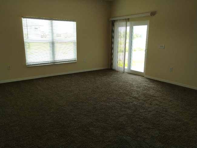Building Photo - 7039 Gill Cir