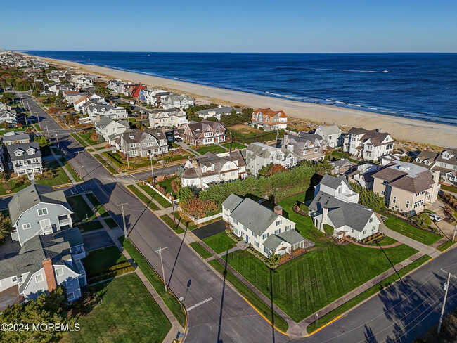 Building Photo - 9 Sea Girt Ave