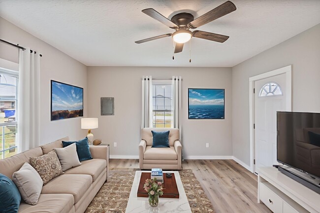 Building Photo - 1442 Magnolia St