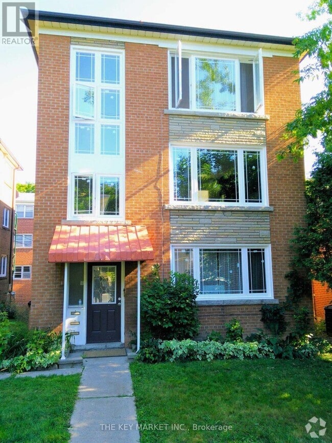 Building Photo - 211-211 St Clements Ave