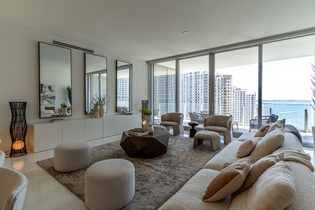 Building Photo - 300 Biscayne Boulevard Way