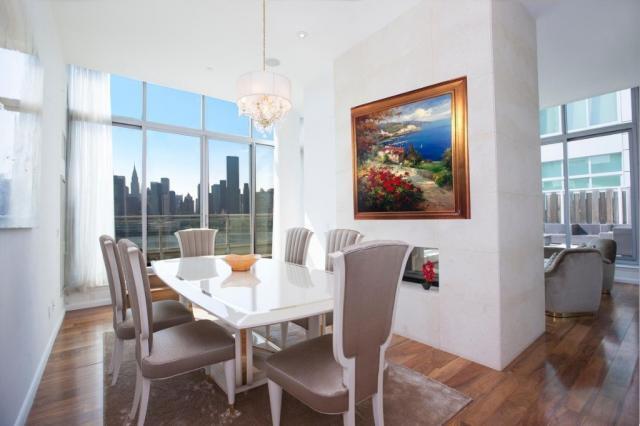 Foto del edificio - 2 bedroom in LONG ISLAND CITY NY 11109