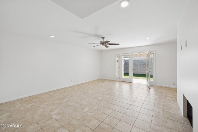 Foto del edificio - 7901 E Plaza Ave