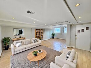 Building Photo - 3215 11th St NW