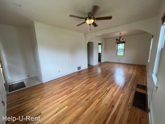 Foto del edificio - 2 br, 1 bath House - 1443 N Canyon St