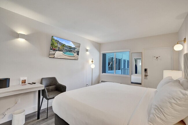 Foto del edificio - 3821 N Ocean Blvd