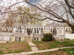 Building Photo - 122 E Girard Ave