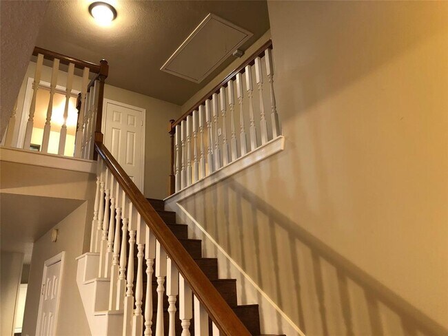 Foto del edificio - 138 W New Meadows Dr