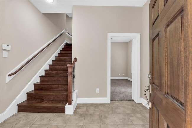 Building Photo - 905 Garden Oaks Trce