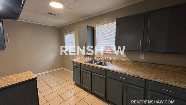 Foto del edificio - 5022 Byron Rd