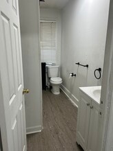 Building Photo - 4941 Baynton St