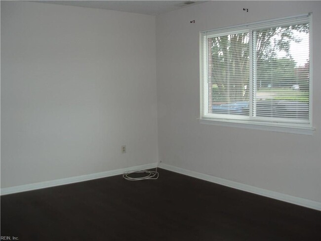 Foto del edificio - PEMBROKE AREA VIRGINIA BEACH FOR RENT!