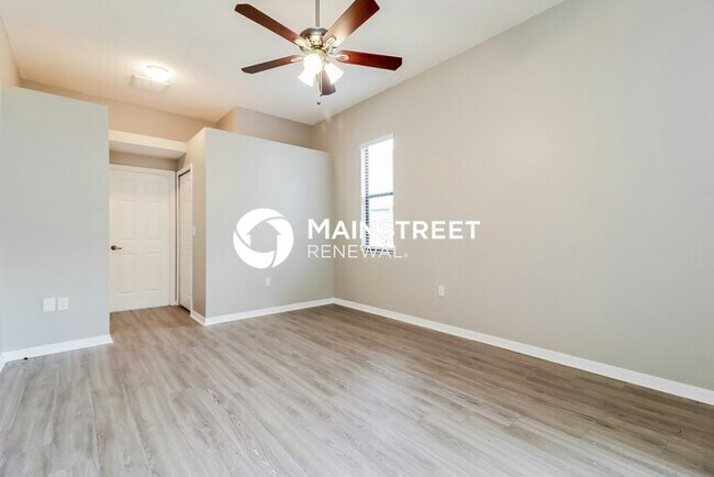 Foto del edificio - 4 Bedroom Pet-Friendly Home in Spring Hill, FL with Main Street Renewal