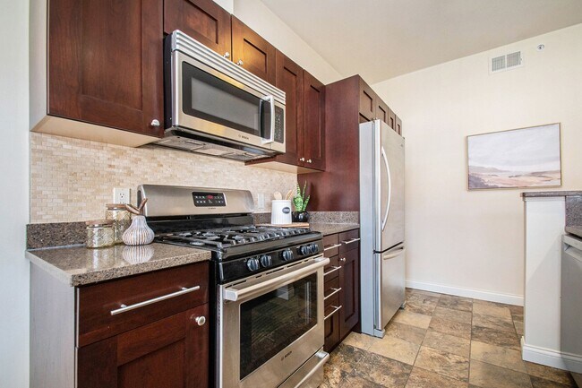 Foto del edificio - The Residences at Toscana Park