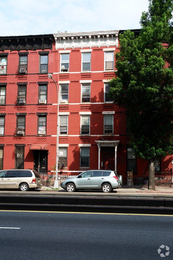 Foto del edificio - 734A 4th Ave