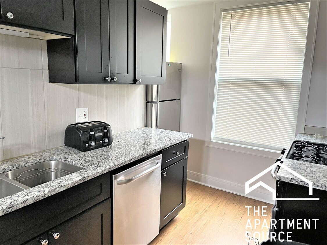 4805 N Central Park Ave Unit 208, Chicago, IL 60625 Condo for Rent in