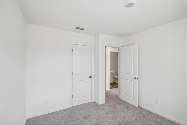Foto del edificio - Fantastic 3bd/2.5ba home! Coming soon!