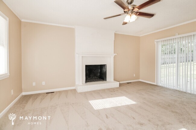 Building Photo - Cozy Home in Elgin, SC