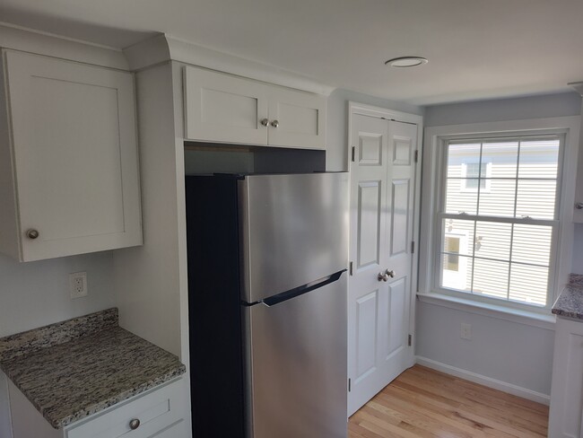 Kitchen 2 - 155 Farm Ln