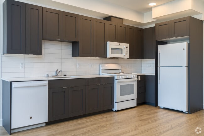 1 habitación, 1 baño - 608 pies cuadrados - Cocina - Pleasant Grove Apartments