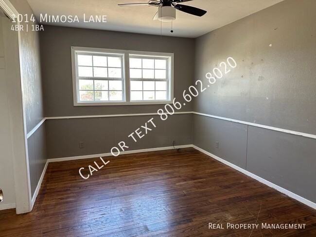 Building Photo - 4 bed 1 bath house with large back yard an...