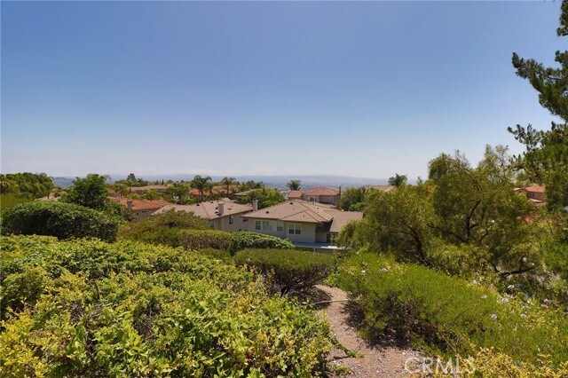 Building Photo - 19381 Cascade Dr