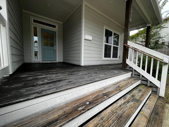 Foto del edificio - 1310 Shelby St