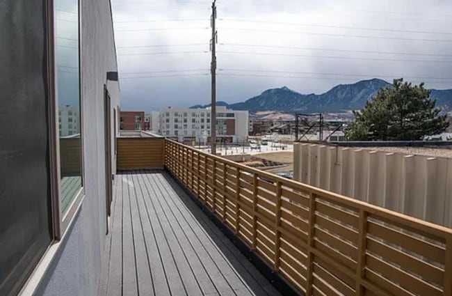 Building Photo - 2445 Junction Pl