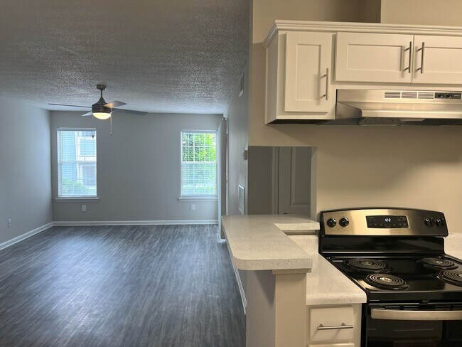 Building Photo - 3714-A West Ave-