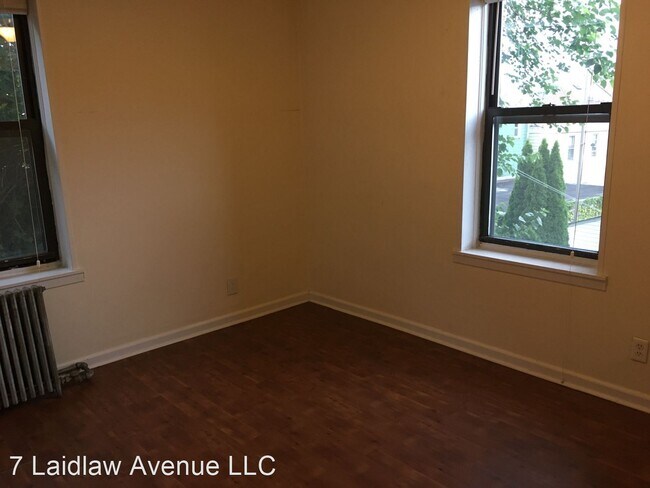Building Photo - 7 Laidlaw Ave