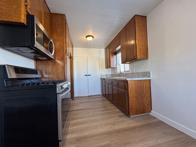 Foto del edificio - 673 W 22nd St