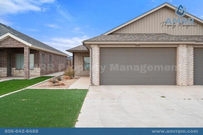 Foto del edificio - Easy Living Starts at AMRR: 2 Bedroom/2 Bath In Frenship ISD!